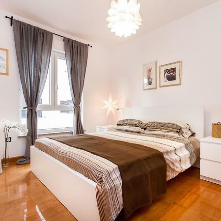 City Stylish Apartment Pula Extérieur photo