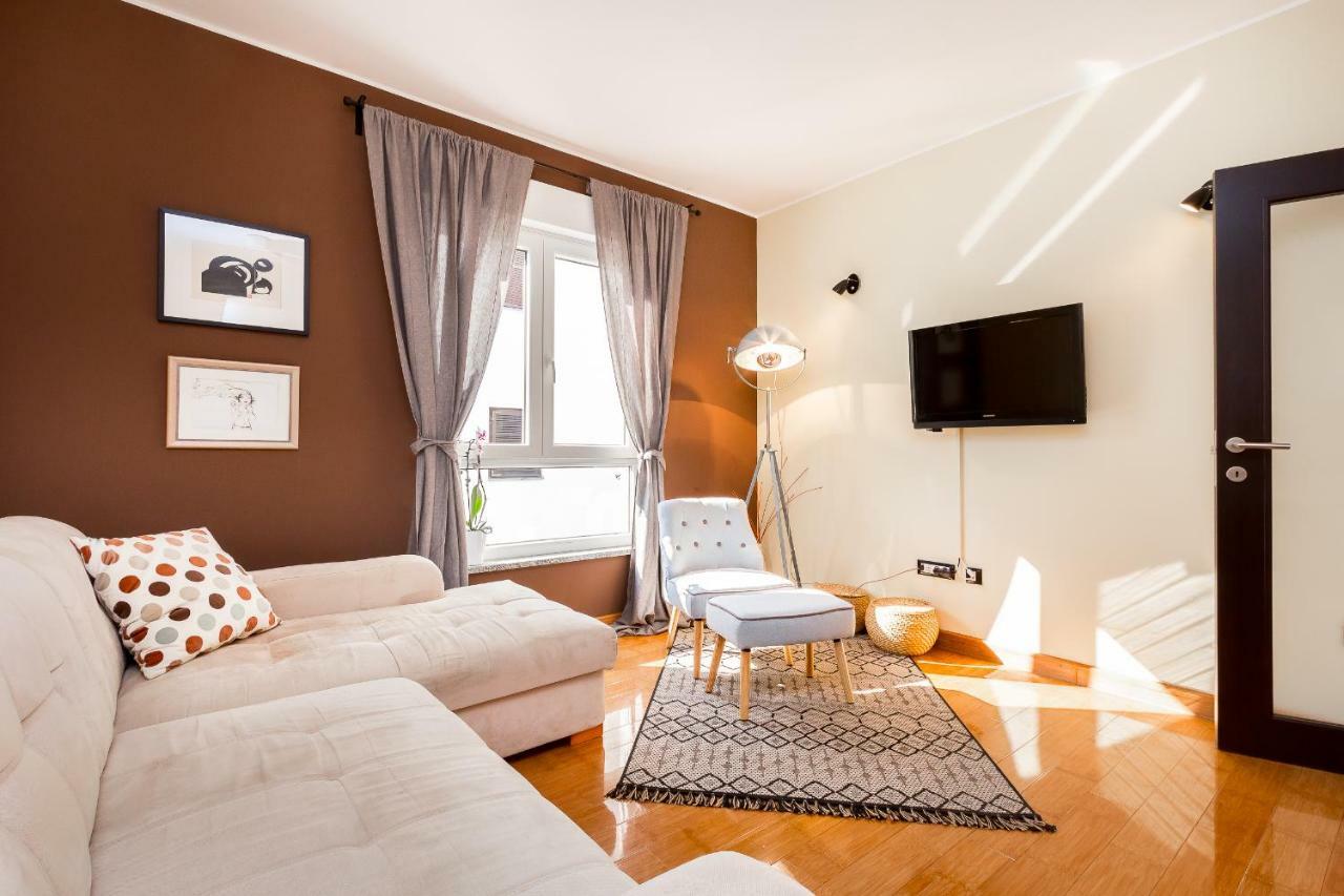 City Stylish Apartment Pula Extérieur photo