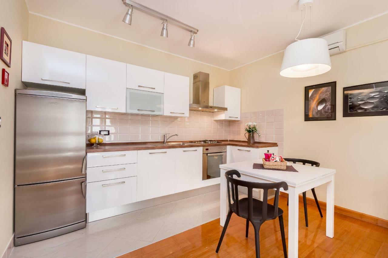 City Stylish Apartment Pula Extérieur photo